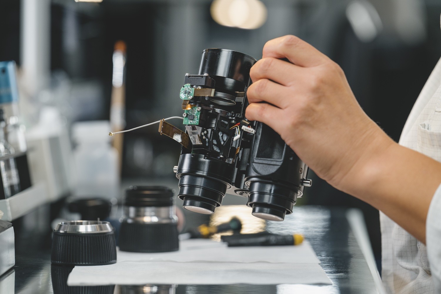 Swarovski AX Visio 10x32